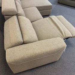 👋 New Sale 👋 Brand New ● Mabton 3 Pc Power Reclining Sectional  ●  Beige