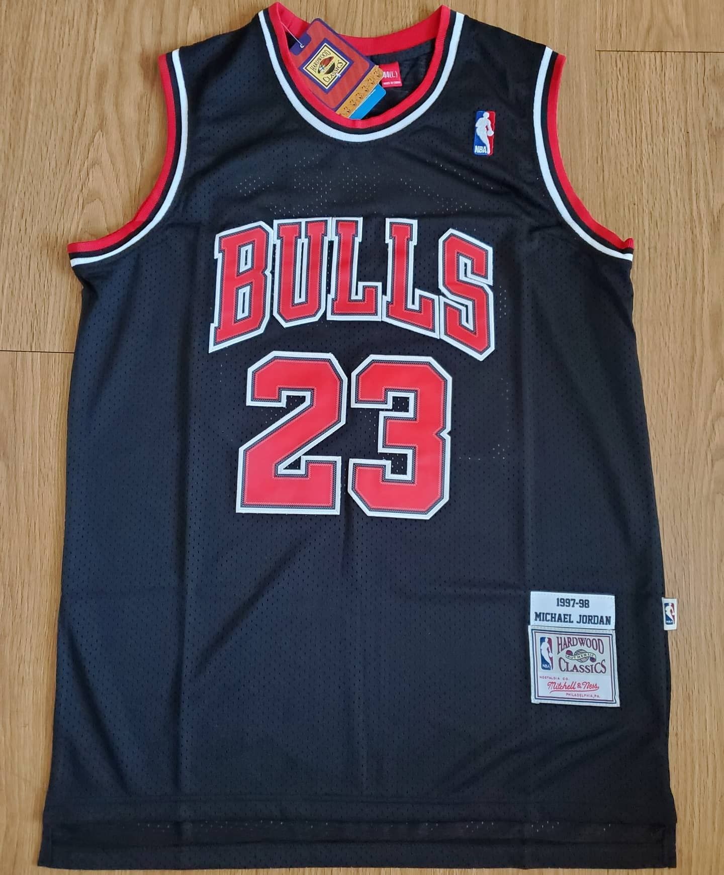 MENS MICHAEL JORDAN CHICAGO BULLS JERSEY L