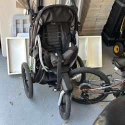 Chicci Tre Running Stroller FREE