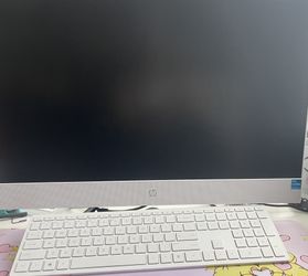 HP desk computer. Touch screen.