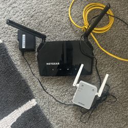 Netgear WiFi Router and Extender 