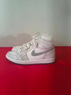 2015 NIKE AIR JORDAN 1 RETRO I HI OG LASER WHITE/ GREY /SILVER Shoes (Size 10)