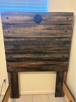 Drystan Twin Panel Bed
