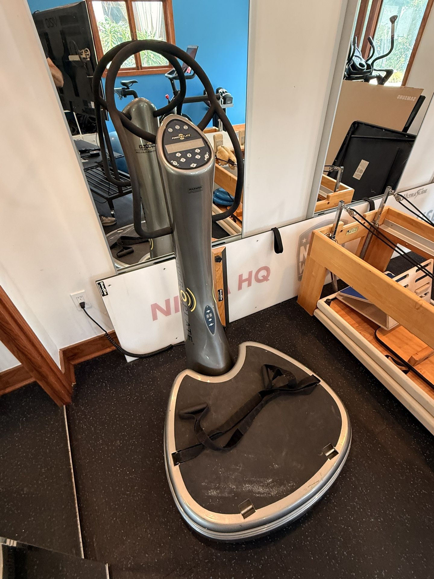 PowerPlate Next Generation Vibration Trainer