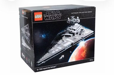 LEGO Star Wars Imperial Star Destroyer Ultimate Collector Series Set 75252