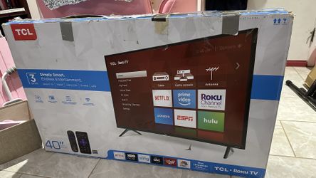 40 inch Smart Tv with Roku