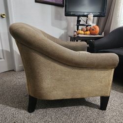 Free 3 Accent Chairs( Pick Up Today!)