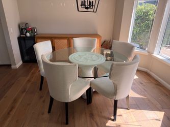 Dining Table & Chairs