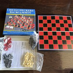 Chess / Checkers / Backgammon Games 