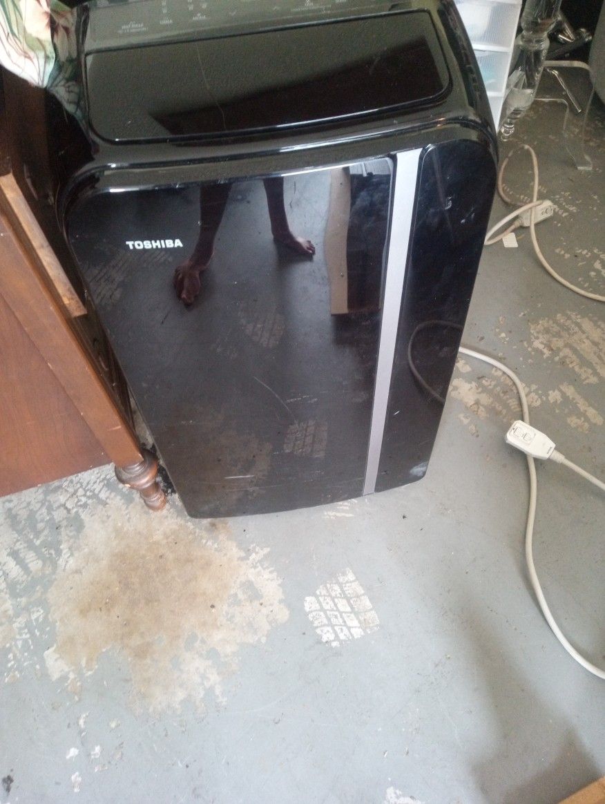 Toshiba Portable AC Unit