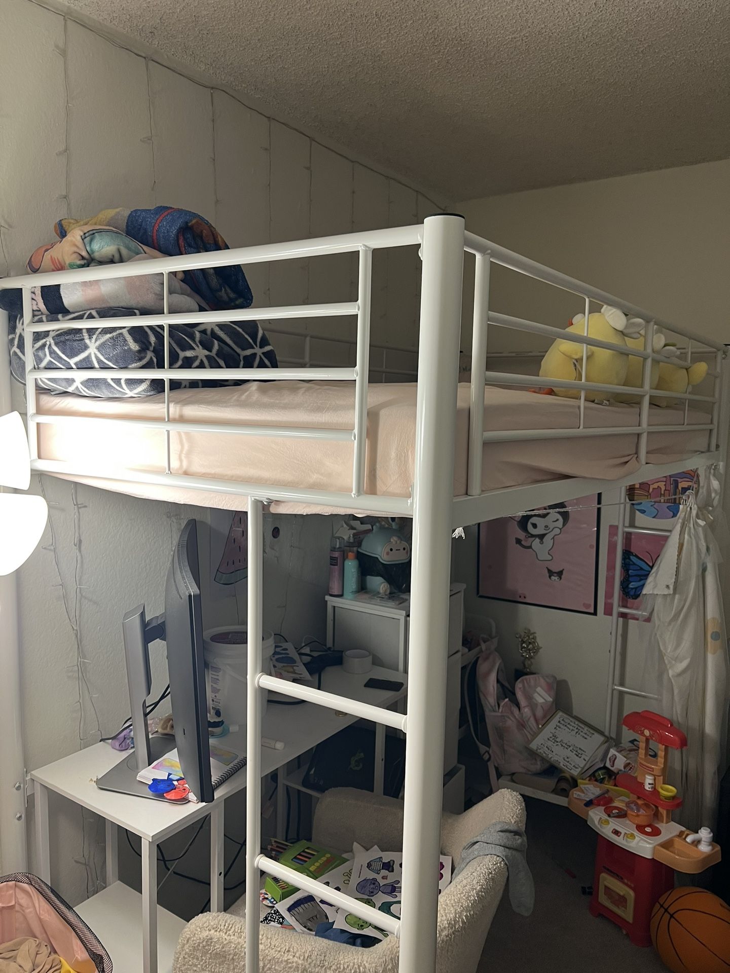Twin Bunk Bed