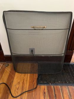 Vintage-Style Black Mesh Fireplace Spark Screen