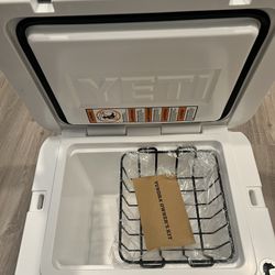 Yeti Tundra  Cooler