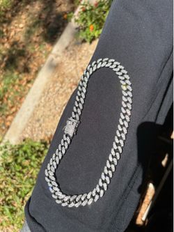 Moissanite/Diamond Necklace
