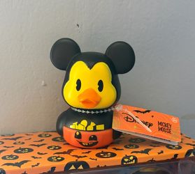 Pumpkin Mickey Mouse collectible ducks 🎃