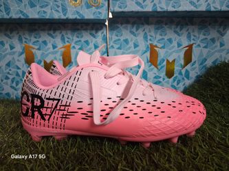 Womens soccer cleats us size 9