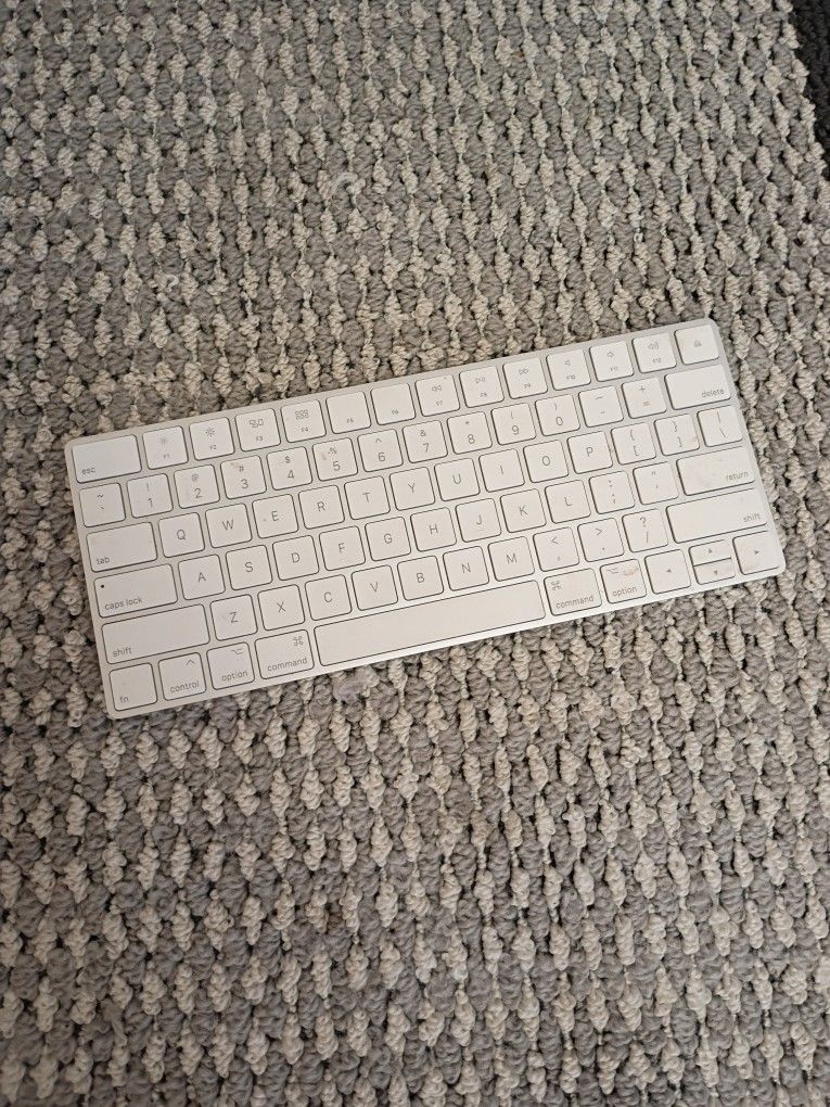 Apple Wireless Magic Keyboard A1644