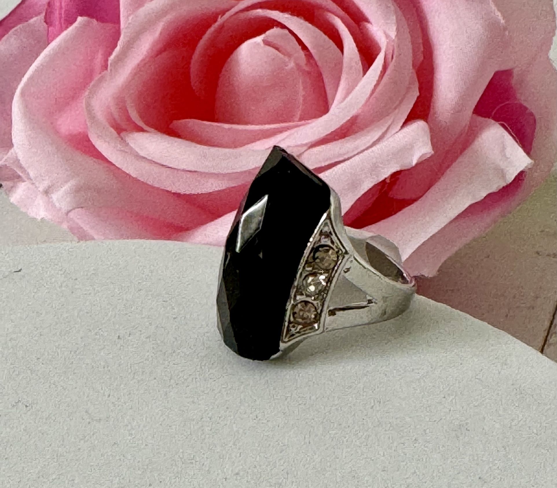 Black Ring, Size 8