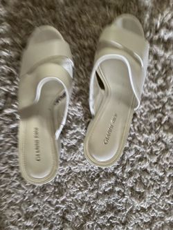Gianni Bettina  Peep Toe Action!