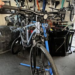 New Men’s M Co-Op Pro Bike.