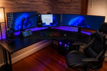 Fully equipped streaming and gaming PC
