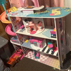 $65! LOL 4 Story Dream house 
