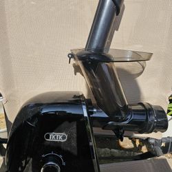 JUICE MAKER