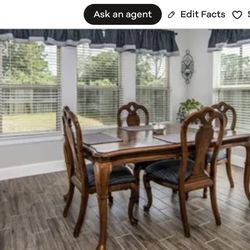 Dining Room Table With 4 Chairs