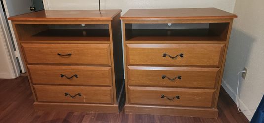 SOLID WOOD DRESSERS