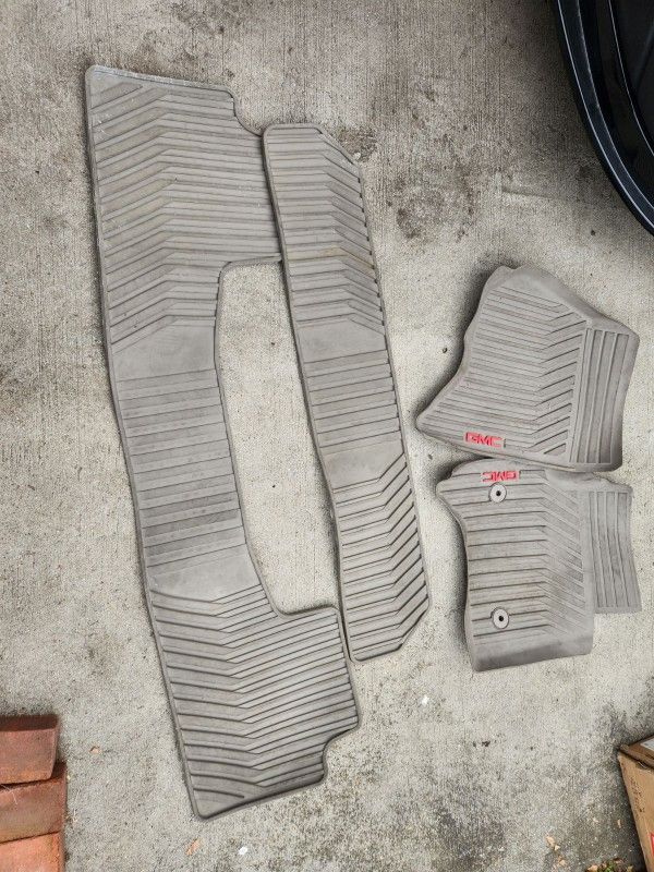 Gmc Yukon Floor Mat Set