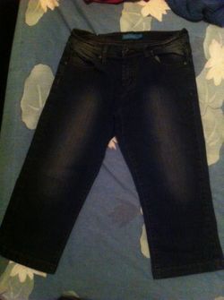 Outdoor Girl Capri jeans size 7