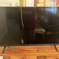 TV 32”