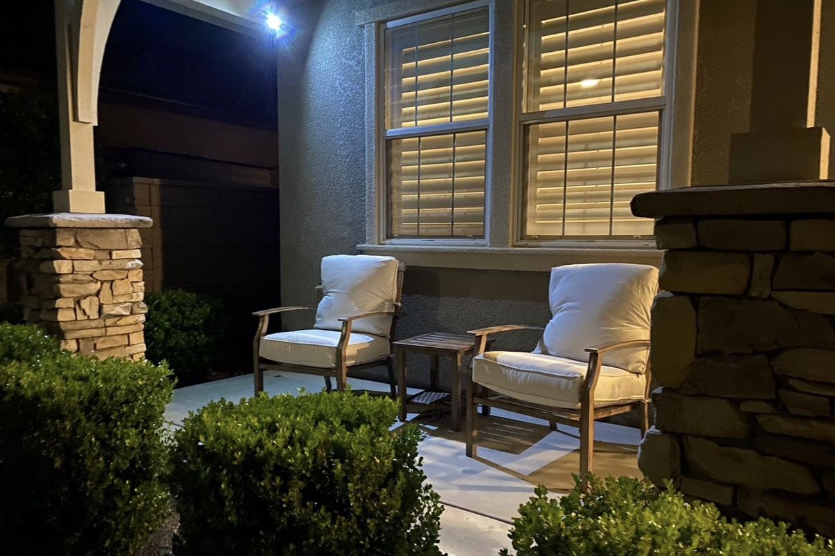 Wicker Outdoor Patio Lounge Chairs And Square Steel Side Table