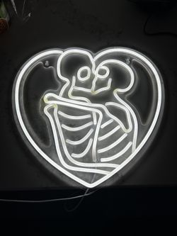 Skull Skeleton Heart White Neon Sign