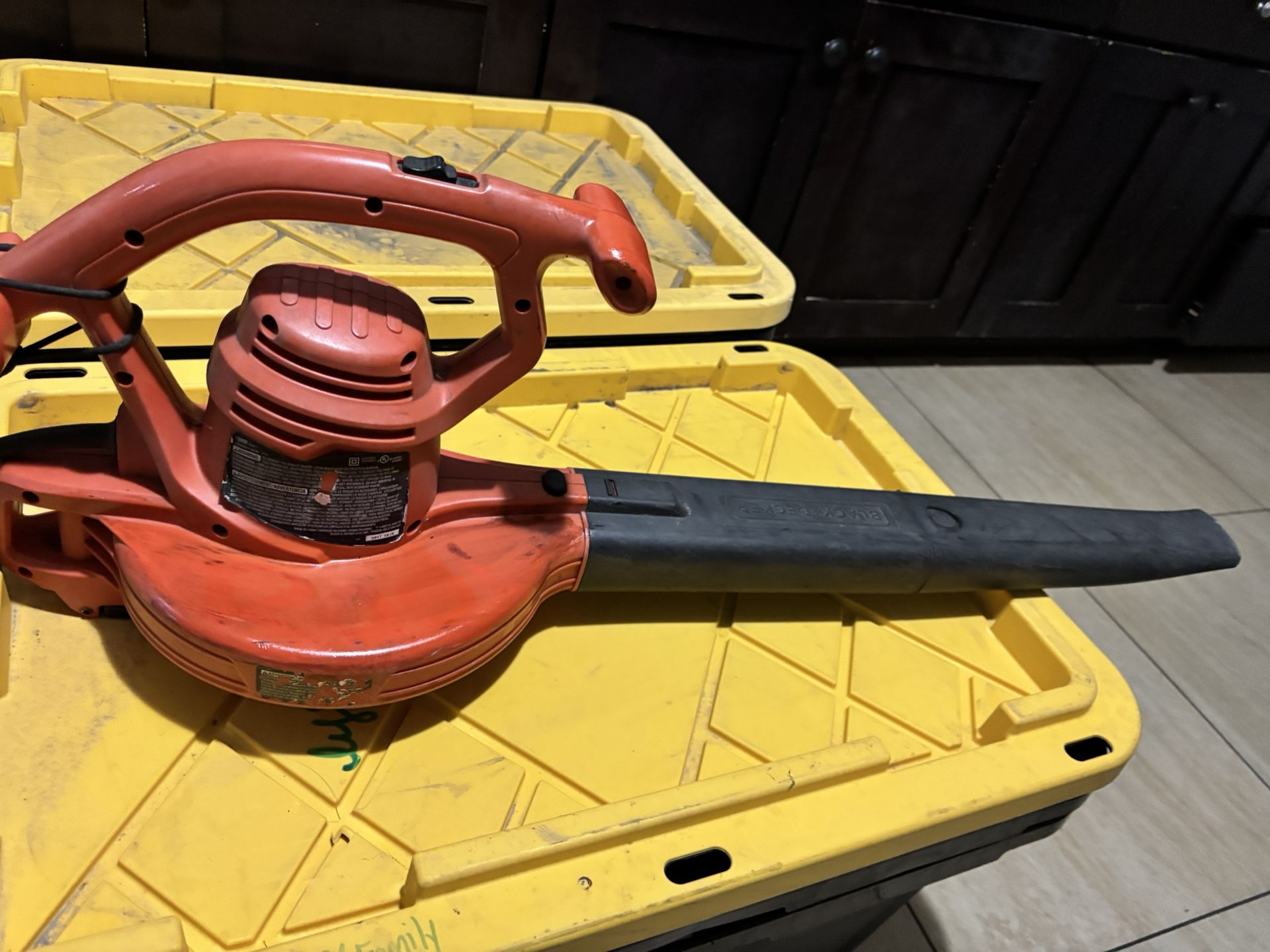 Black & Decker Leaf Blower