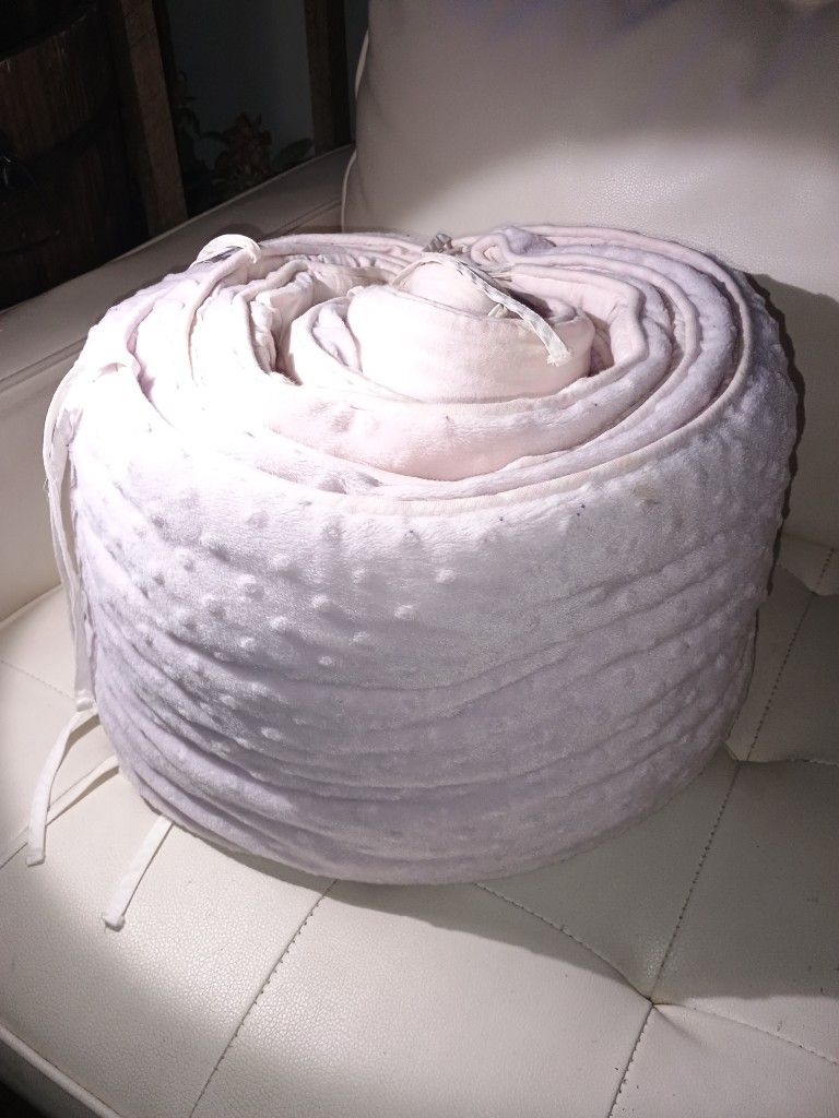 Pink Crib Bumper Like New