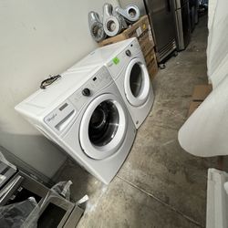 LAUNDRY SET WHIRLPOOL BRAND