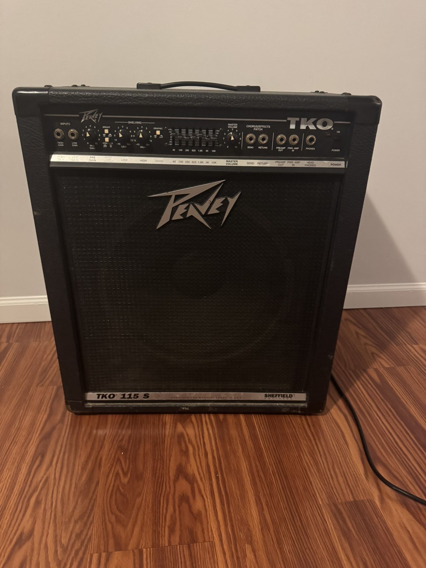 Peavey TKO 115S Bass Guitar Amp