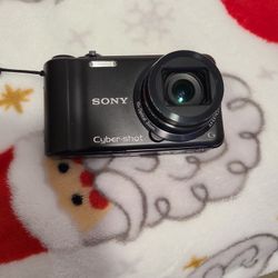 Digital Sony Camera 14.1 Mp