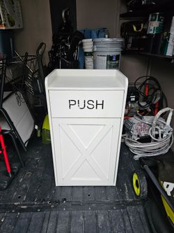 TRASH CAN ( amazon )