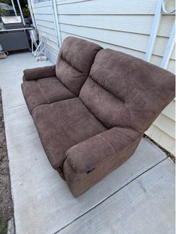 Ashley furniture Bolzano reclining loveseat