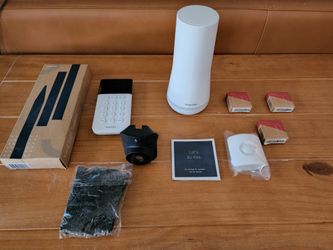 NEW Simplesafe Alarm System W/Camera