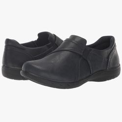 Easy Street Comfort Wave Ariah Fashion Sneakers Size 8 1/2 Wide Navy Blue **New in Open Box**