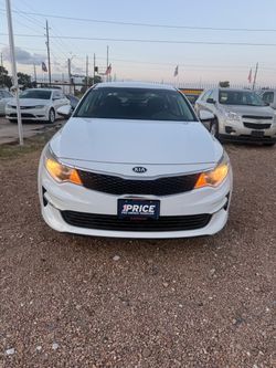 2018 KIA Optima