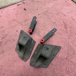 chevy/ gm 99-06 rear leaf spring shackle 