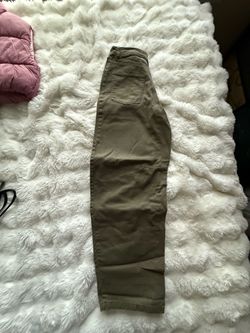 Aritzia wide leg pants size 6