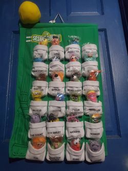 Kellogg's 1999 Sesame Street Mini Beans Complete Set W/ Display Sealed