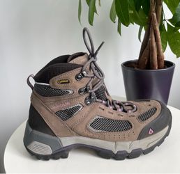 Women Size 9 Vasque Breeze 2.0 GTX Gore-Tex Waterproof Hiking Boots