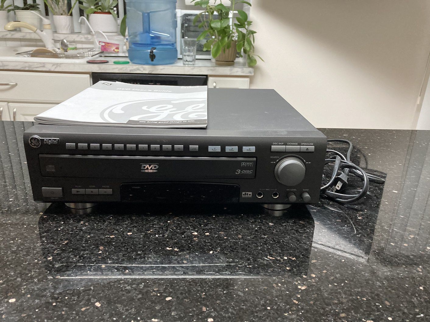 General Electric 3 DVD player/changer (Model GE5803P)