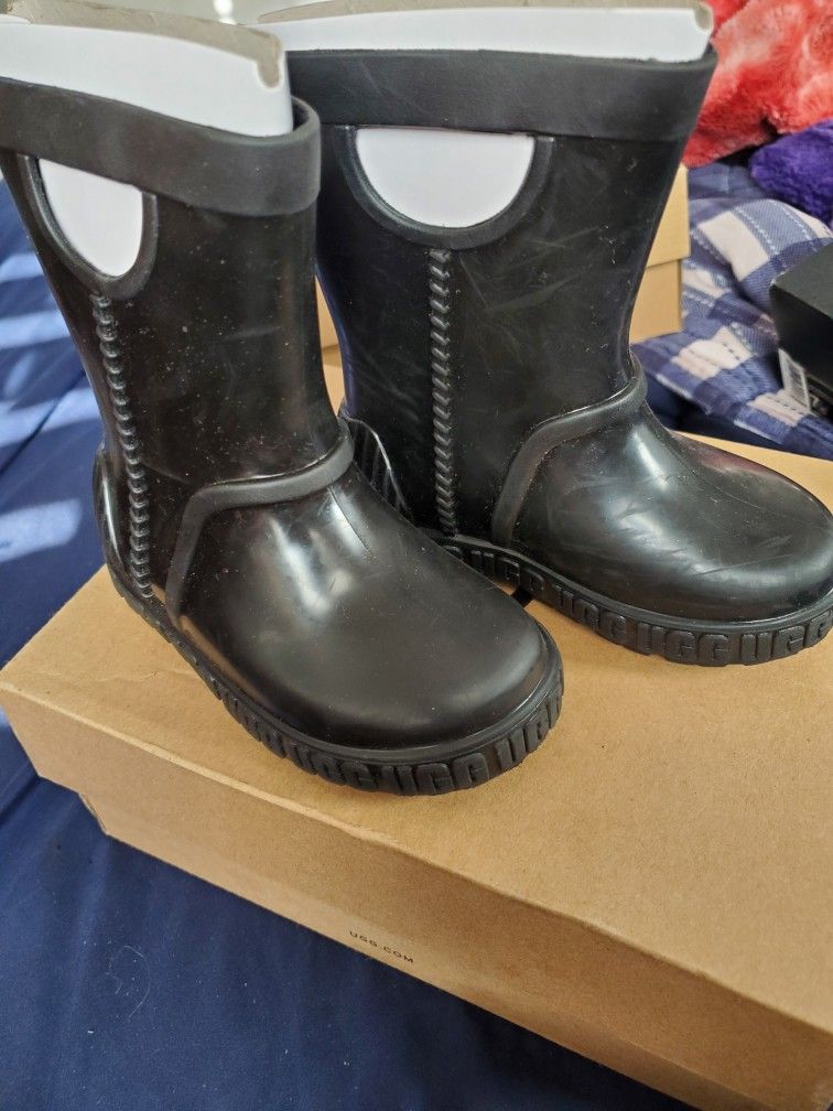 Toddler 6c UGG Rain Boots